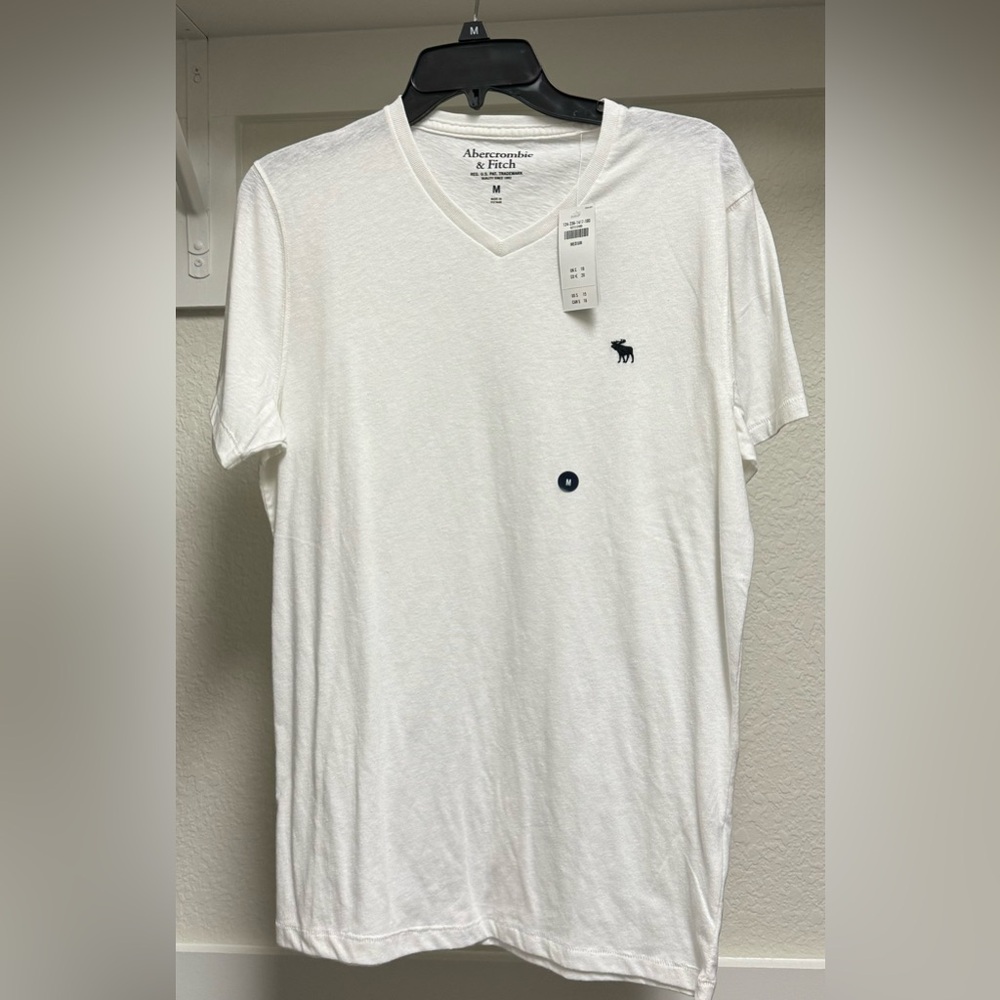 NWT Abercrombie White Logo Tee